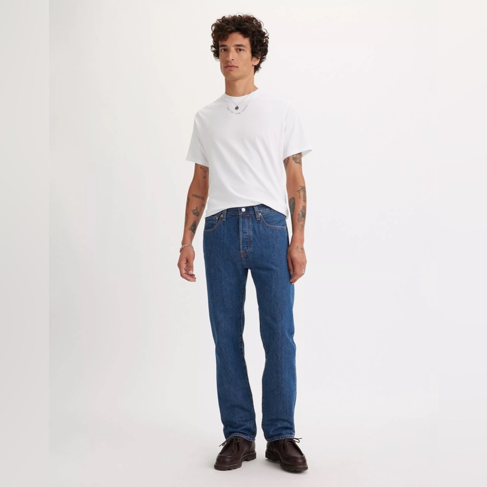 NWT Levi’s 501 Original Fit Men’s Dark Stonewash Men’s Jeans 32W X 29L